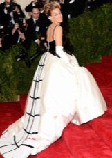 Long, puffy 60s-style strapless evening gown