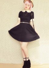 Jewelry and accessories for a dress in the style of the 60s