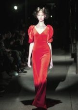 Fitted dress with short sleeves