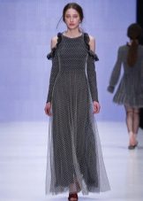 Fitted dress with cut-outs on the sleeve