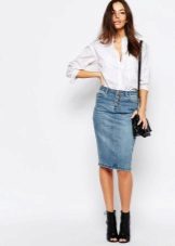 denim pencil skirt office option