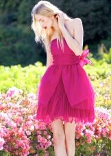 Short dress in the style of baby dollars short for the girl