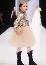 Short ball gown for children with boots