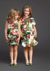 Dresses with print for a girl of 4 years