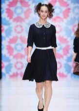 Dress for the teenager to school