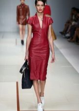 Bag for a red leather dress