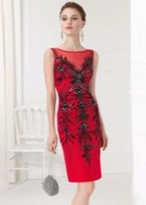 Handbag for a red sheath dress