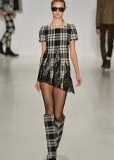 Tarkistetut häkkisaappaat