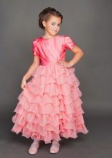 Graduation dress in kindergarten pink tiered