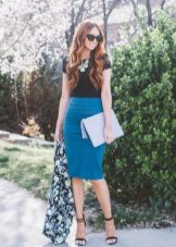 Pencil skirt sandals