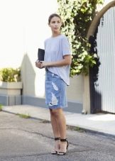 Pencil skirt sandals