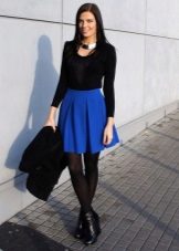 Jewelry for a skirt the sun for girls with a figure like Pear