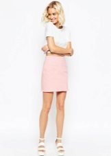 Pencil skirt pale pink