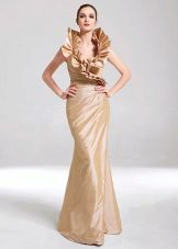 Taffeta dress with an original collar