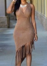 Kleid mit Fransen am Saum