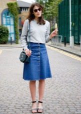 Denim flared skirt below the knee