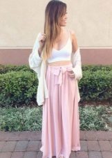 Long skirt with a bow