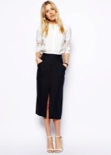 Straight slit skirt