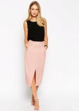 Straight slit skirt