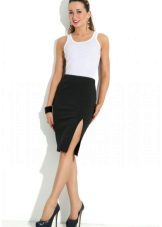 Slit pencil skirt