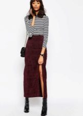 Medium length skirt with a slit