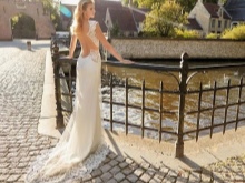 Fashionable open back wedding dress