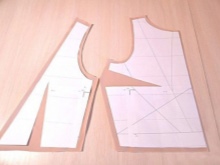 Open the bodice of an evening couture dress