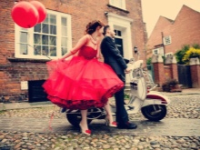 فستان صخرة أحمر