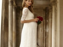 Krajkové šaty pro focení těhotných žen