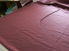 ชุดเดรสเปิดด้านหน้าแขนค้างคาว