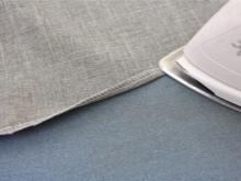 Processing the bottom of the skirt with a half sun on an elastic band