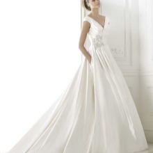 Long wedding dress in princess style 2015