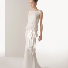 Modest straight wedding dress from Rosa Clara