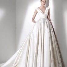 Wedding dress from the collection of 2015 from Eli Saab a-line