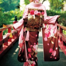 Red japanese wedding dress