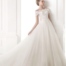 Wedding dress with lace from Pronovias