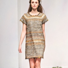 Kırpılmış çanta elbise