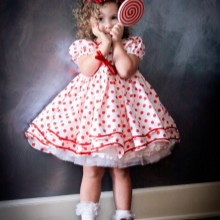 A magnificent dress for girls 3-5 years