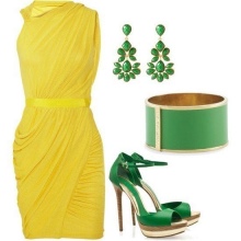 Green accessories for a yellow dress