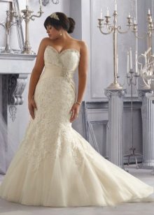 Wedding dress for full brides