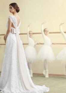 Abito da sposa con spalline larghe