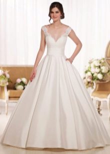 abito da sposa in un piano con un treno