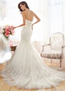 Abito da sposa scollo alto