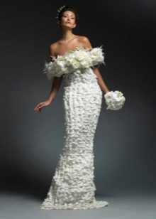 Wedding dress of flowers