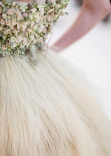 Back of a dress with flowers