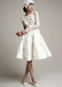 Tocador original per a un vestit de núvia