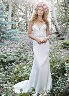 Lightweight wedding dress with a train