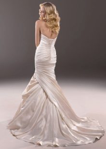 Mermaid wedding dress with an unusual train