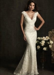 Mermaid Wedding Dress with Train Brush