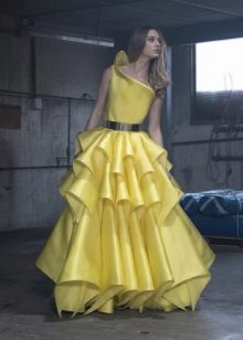 Evening puffy yellow dress